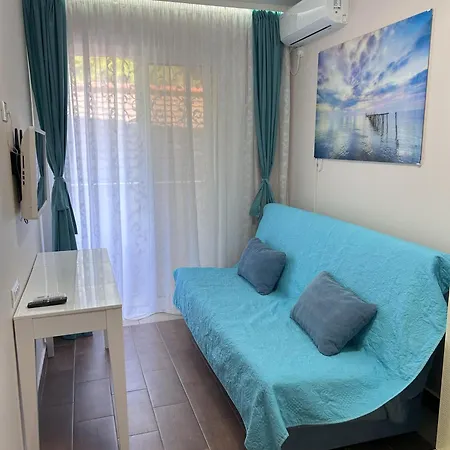 Comfortable 2-bedroom In Budva, Becici Apartment *