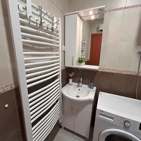 Comfortable 2-bedroom In Budva, Becici Apartment Boreti